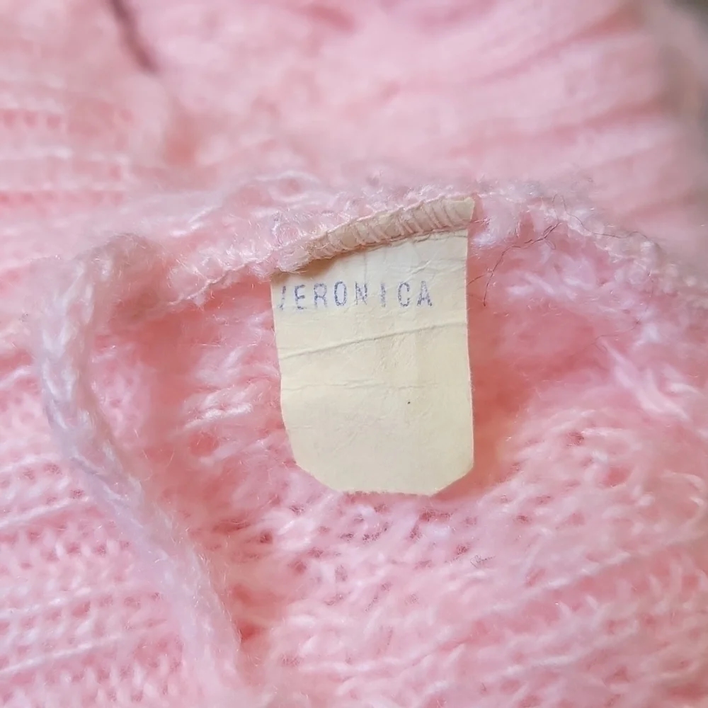Mademoiselle excellent gently